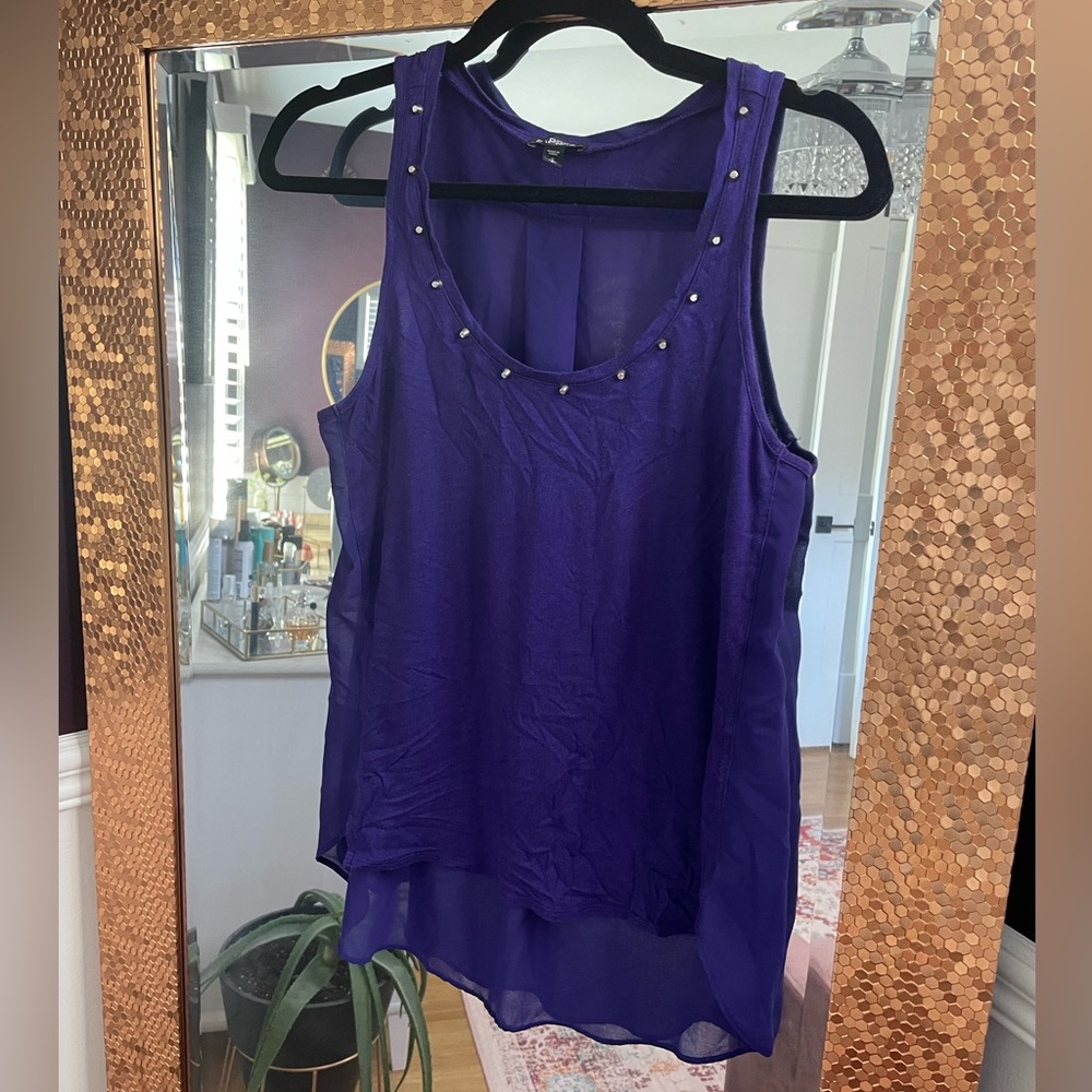 Tank top with studs